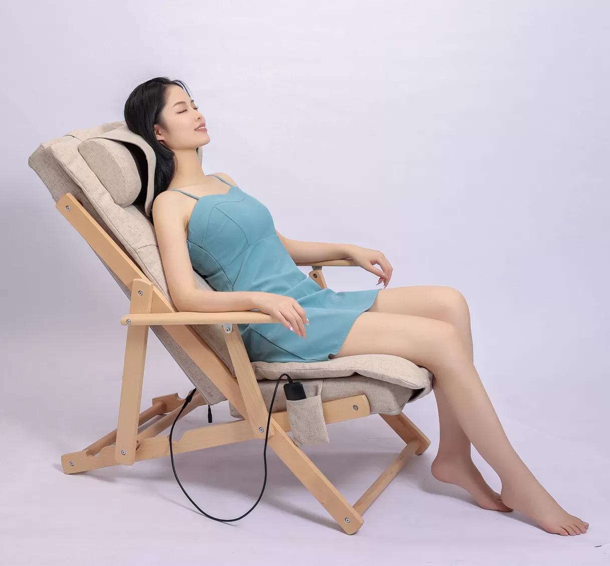 Folding Design Comfortable Relaxing Kneading Rocking Recliner Massage Chairs thumbnail 4